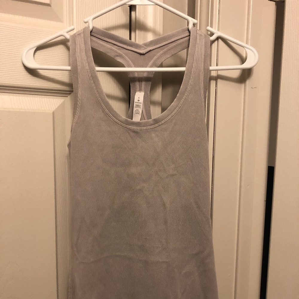 Tight LULU LEMON oatmeal racerback!